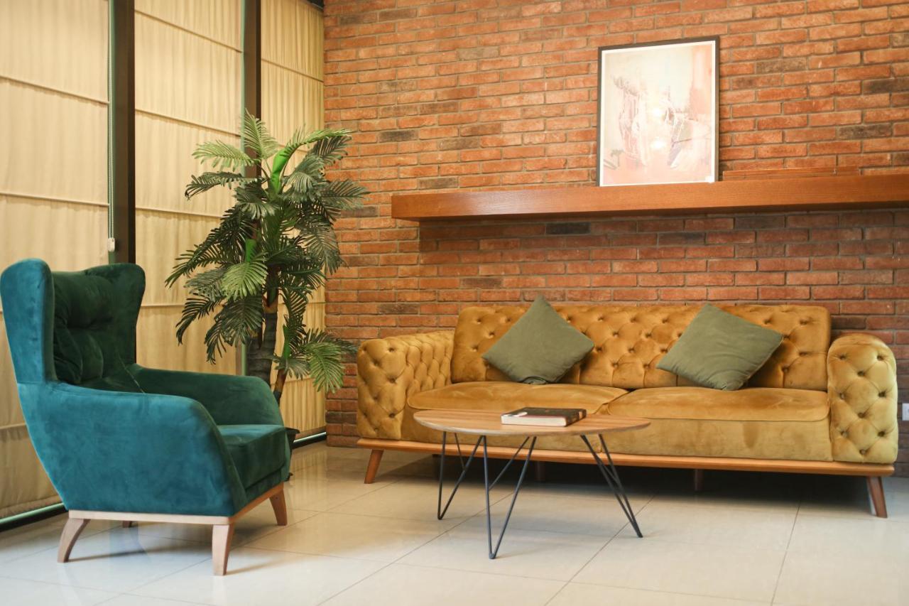 Dolabauri Hotel Tbilisi Eksteriør billede