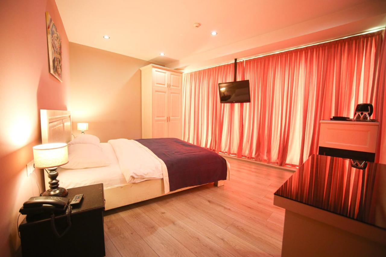 Dolabauri Hotel Tbilisi Eksteriør billede